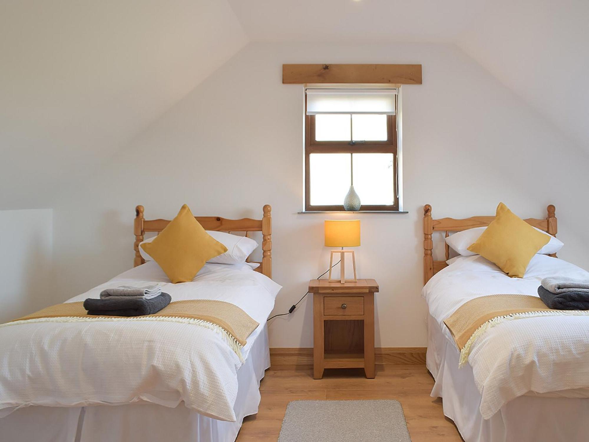 Y Beudy Bach Villa Pont-y-Berem Екстериор снимка